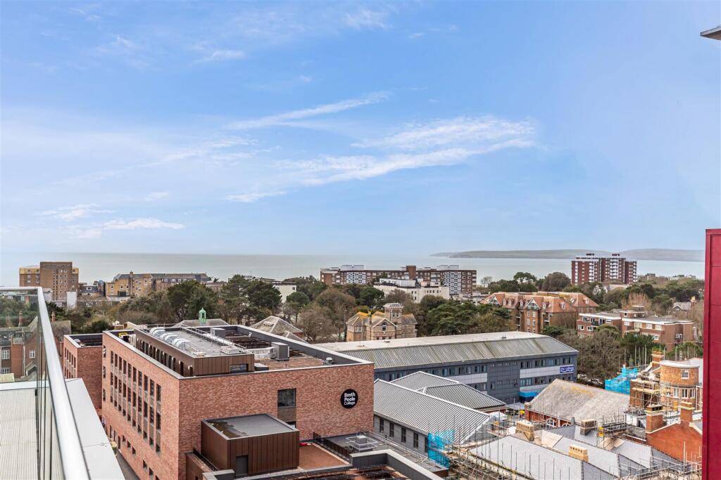 Main image of property: Penthouse Apartment, Sea View, Central Location.