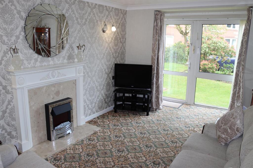 Homebell House, Northagte, Aldridge photo 4