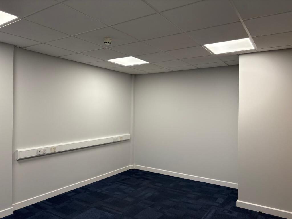 11a - small office