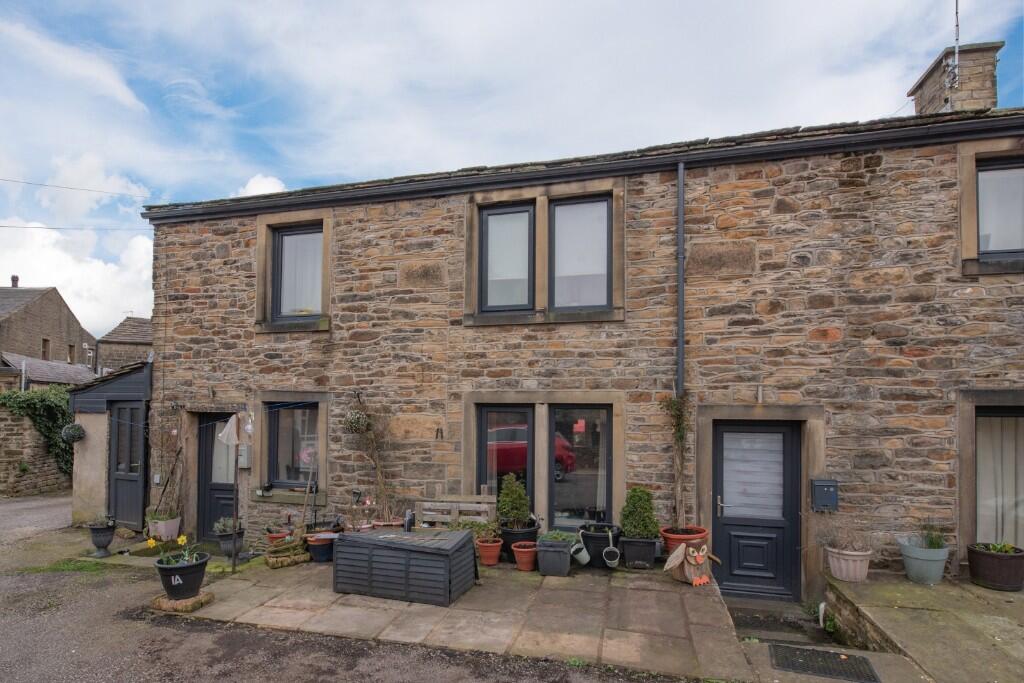 Main image of property: 1A Brigg Mount, Main Street, Cross Hills BD20 8TB