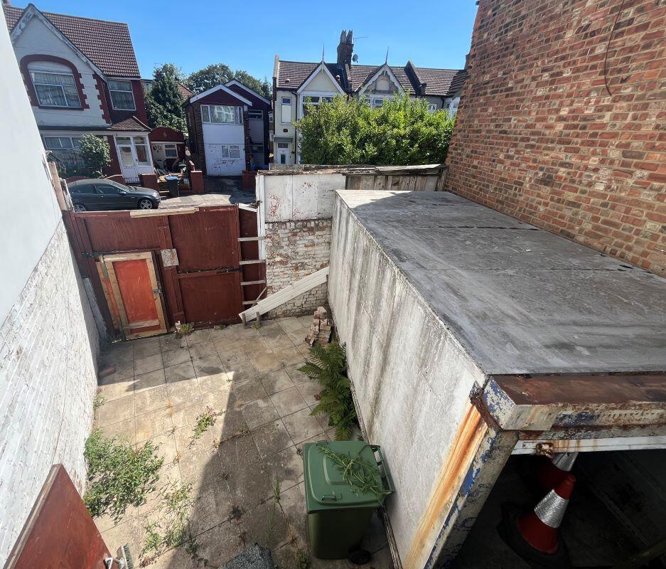 House in London - View 4