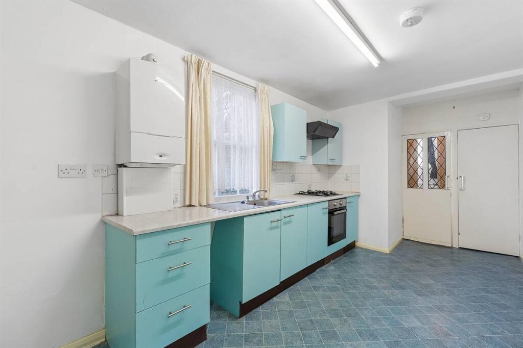 Apartment in Canterbury - More