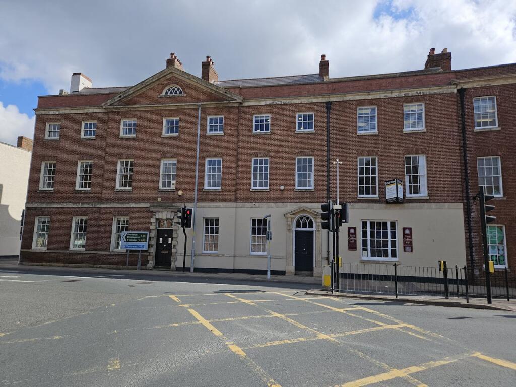 Main image of property: Ground Floor Office, 29 Foregate Street, Worcester, WR1 1DS