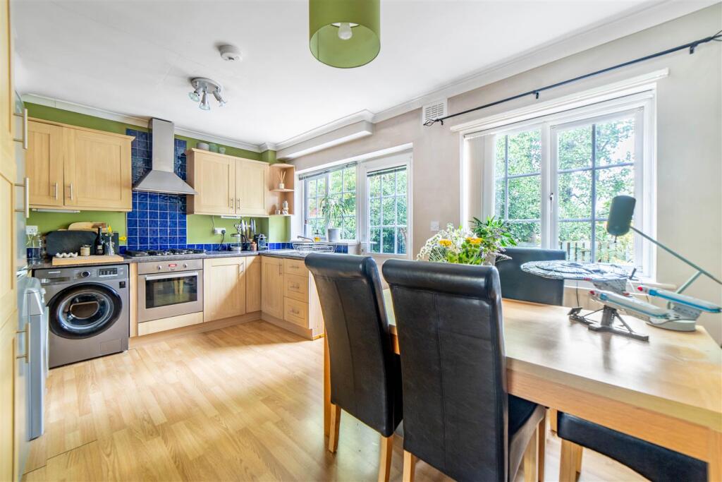 House in Newcastle upon Tyne, South Gosforth - View 5