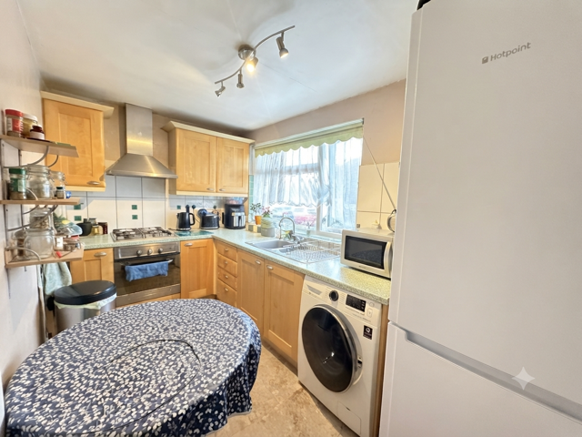 House in Watford - View 3