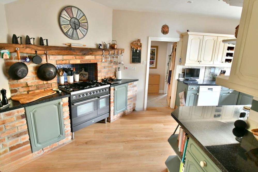 House in Sturminster Marshall - View 4