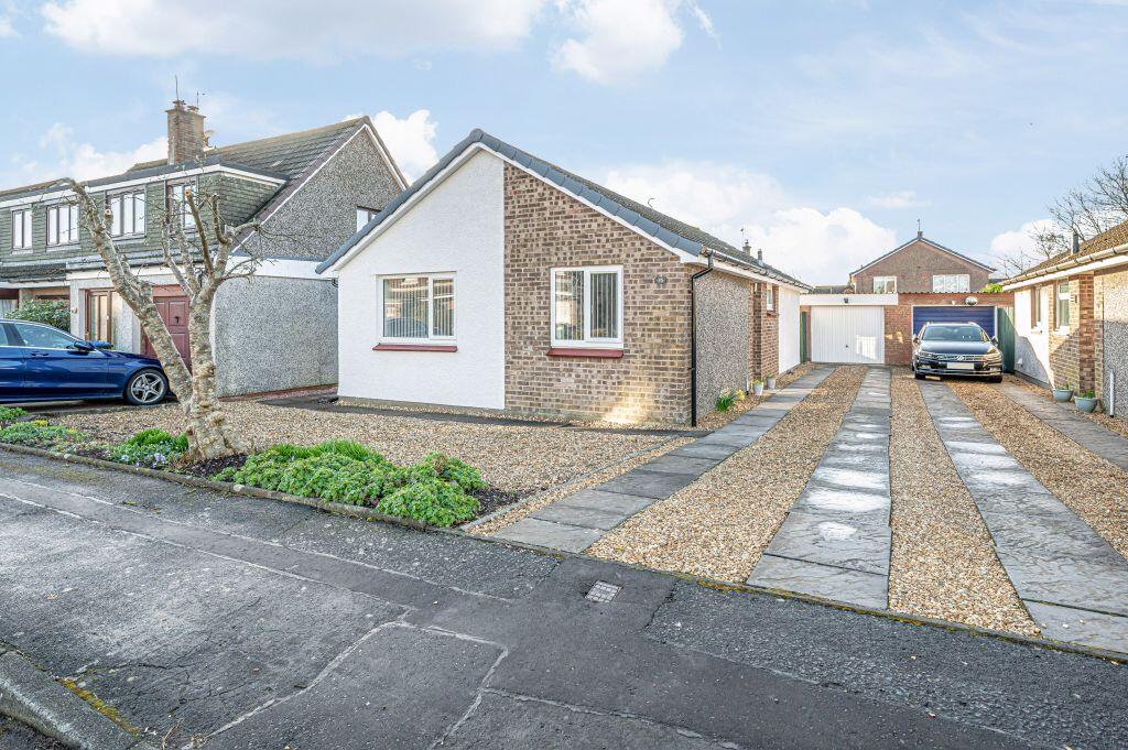 Main image of property: 15 Tummel Place, Kinross, KY13 8YT