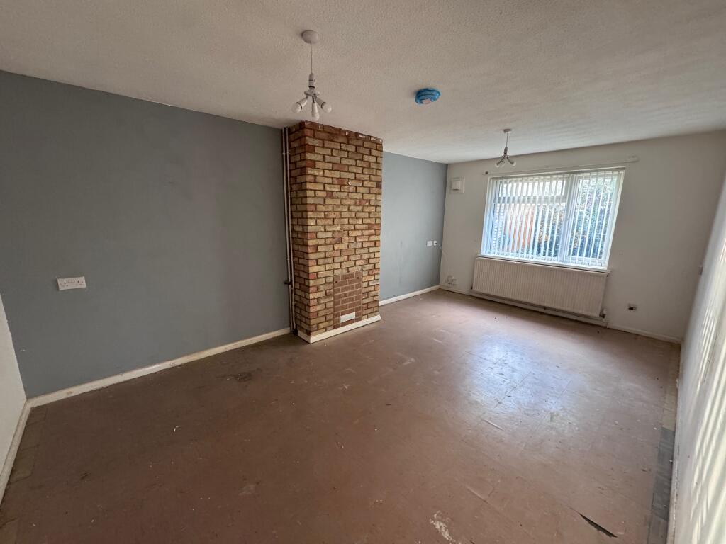 24A Kings Road, Eaton Socon, St. Neots PE19 8DA photo 3