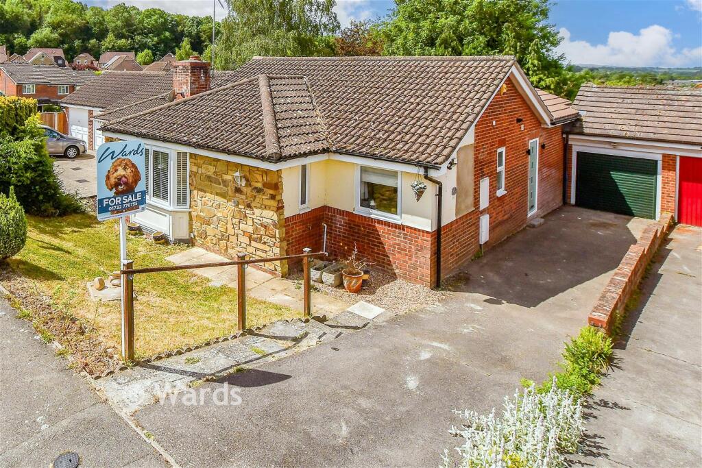 Main image of property: College Avenue, Tonbridge, Kent