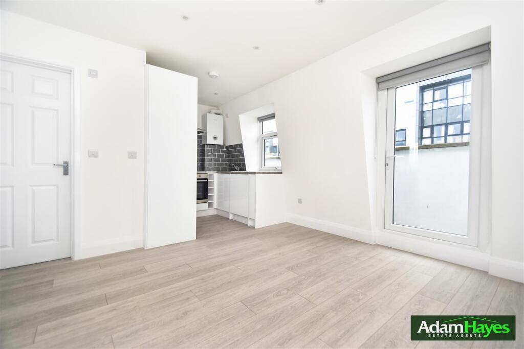 Main image of property: Regents Park Road, Finchley Central, N3
