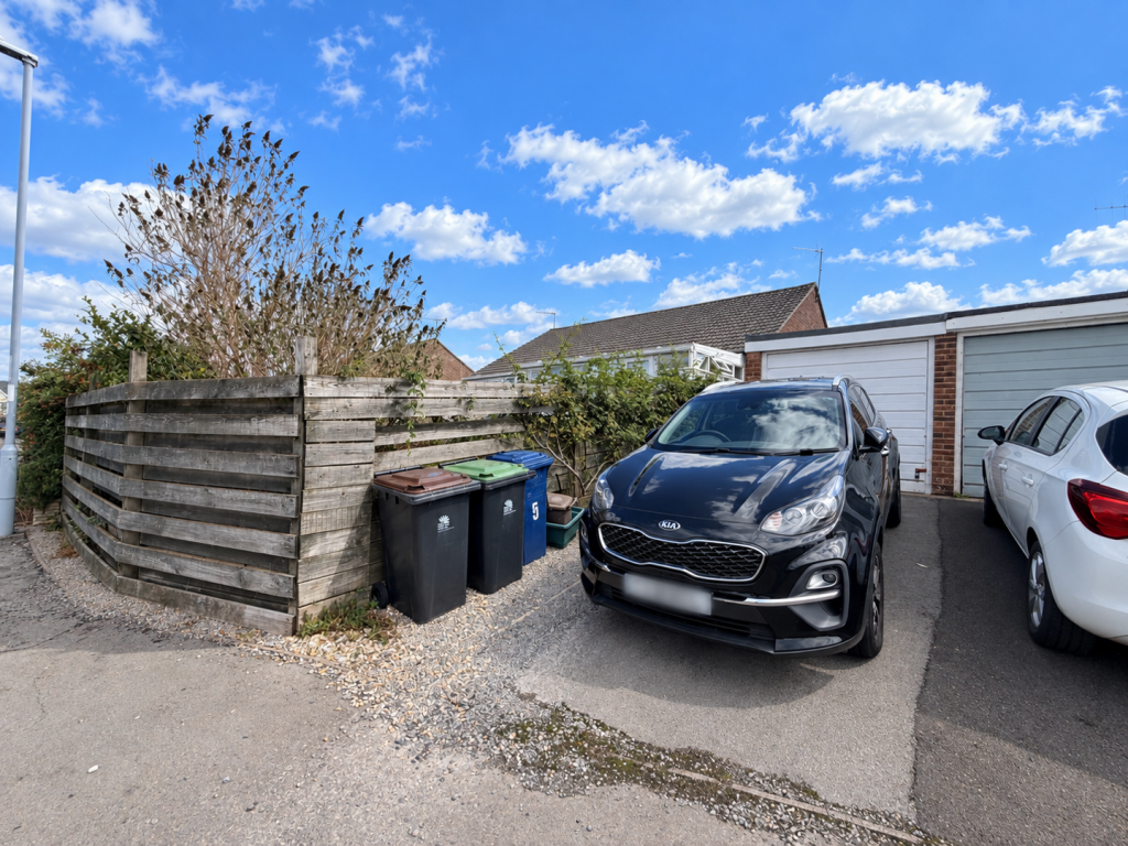 House in Salisbury - View 4