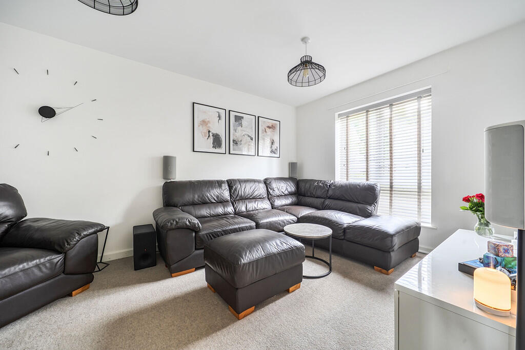 House in Redhill - View 4
