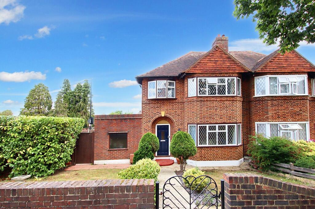 Main image of property: Lorne Gardens, Shirley