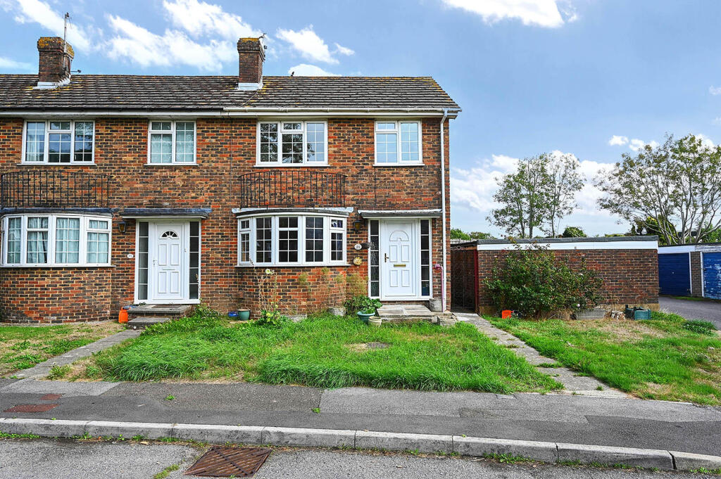 3-bed terraced on North Salts, Rye, East Sussex, £325,000