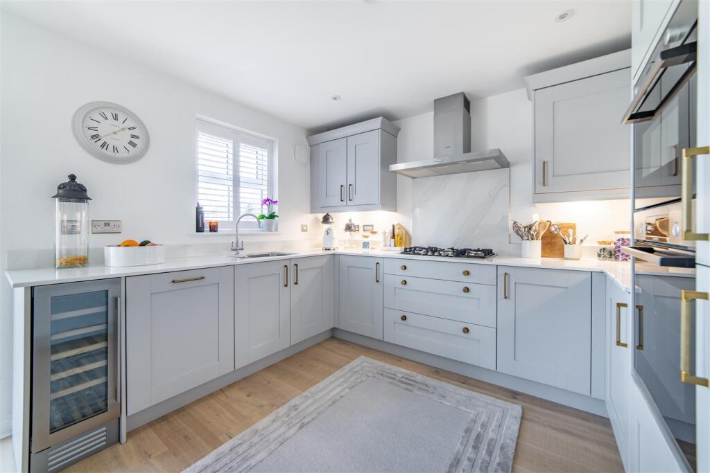 Barony Grove, Ponteland, Newcastle Upon Tyne, NE20 photo 4