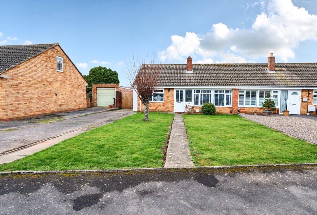 Main image of property: Parkwood Crescent, Hucclecote, Gloucester, Gloucestershire, GL3
