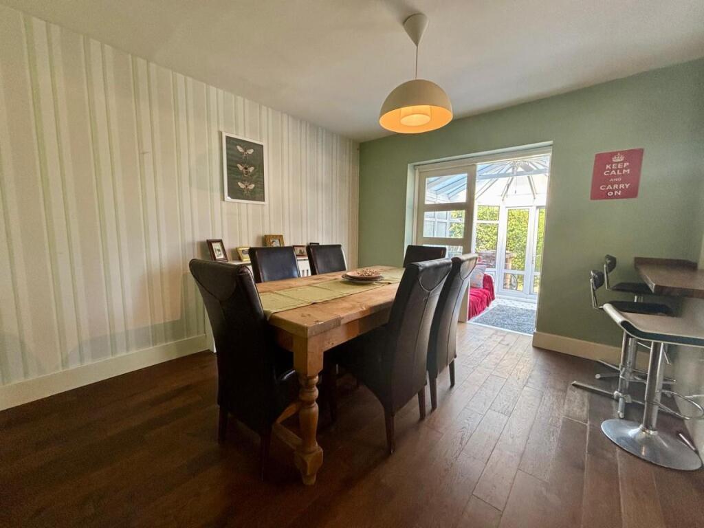 House in Northampton, Westone - View 5