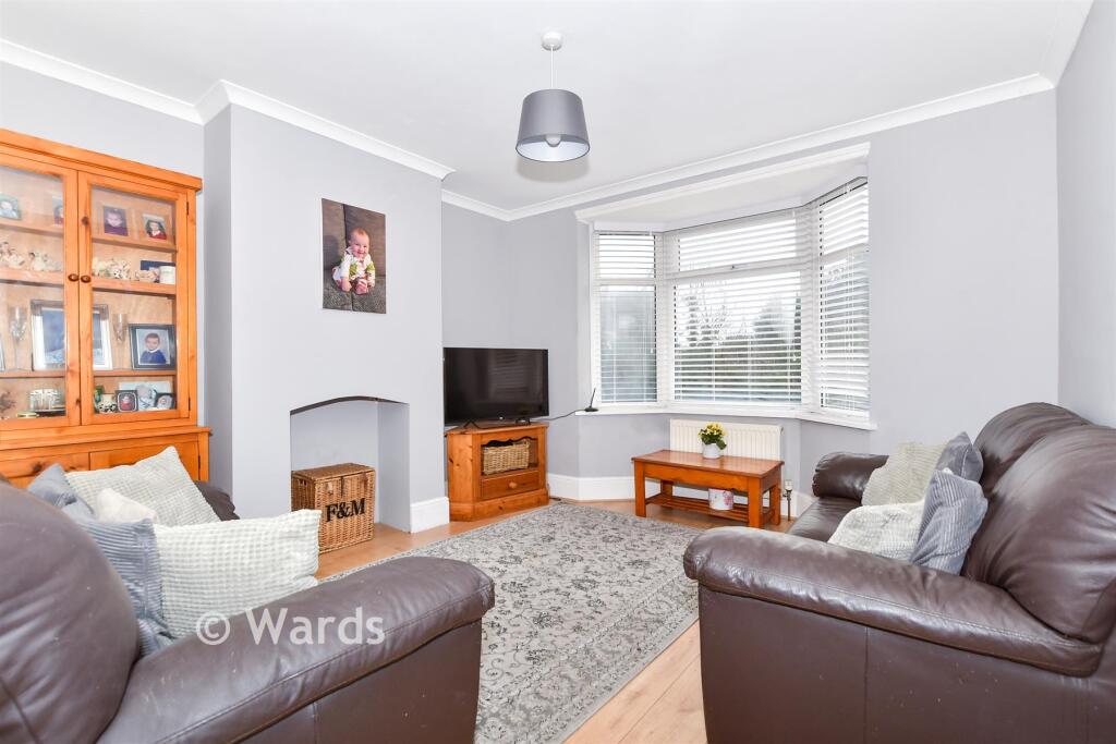 Main image of property: Malling Road, Snodland, Kent