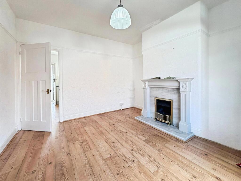 Ashwall Street, Skelmersdale, Lancashire, WN8 – pohled 2