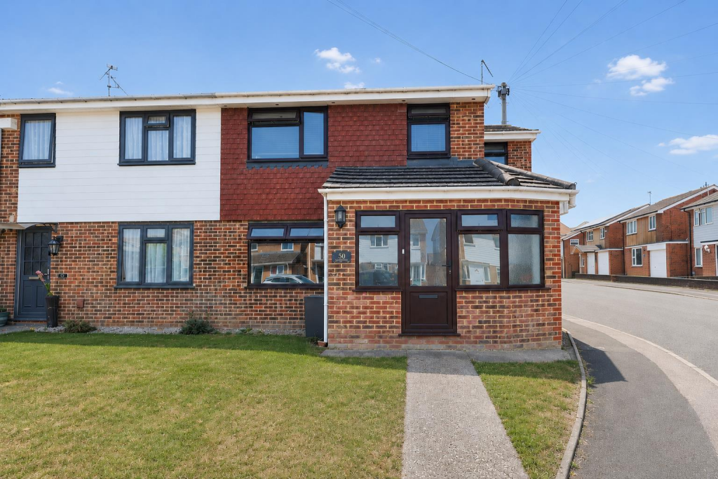 Main image of property: Moor Park Close, Rainham, Gillingham