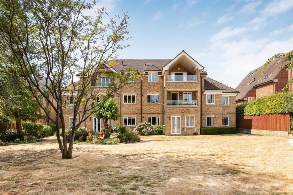 Main image of property: 141 London Road, St. Albans