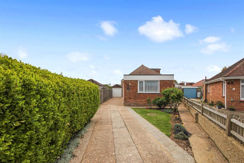 Main image of property: Middle Onslow Close, Ferring, Worthing