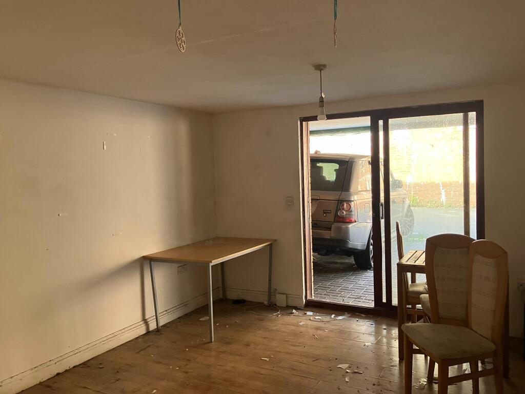 Apartment in Southampton - View 2