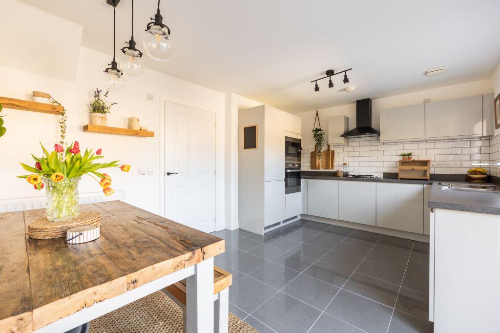 House in Edinburgh, Manor Wood, Gilmerton/Inch - View 2