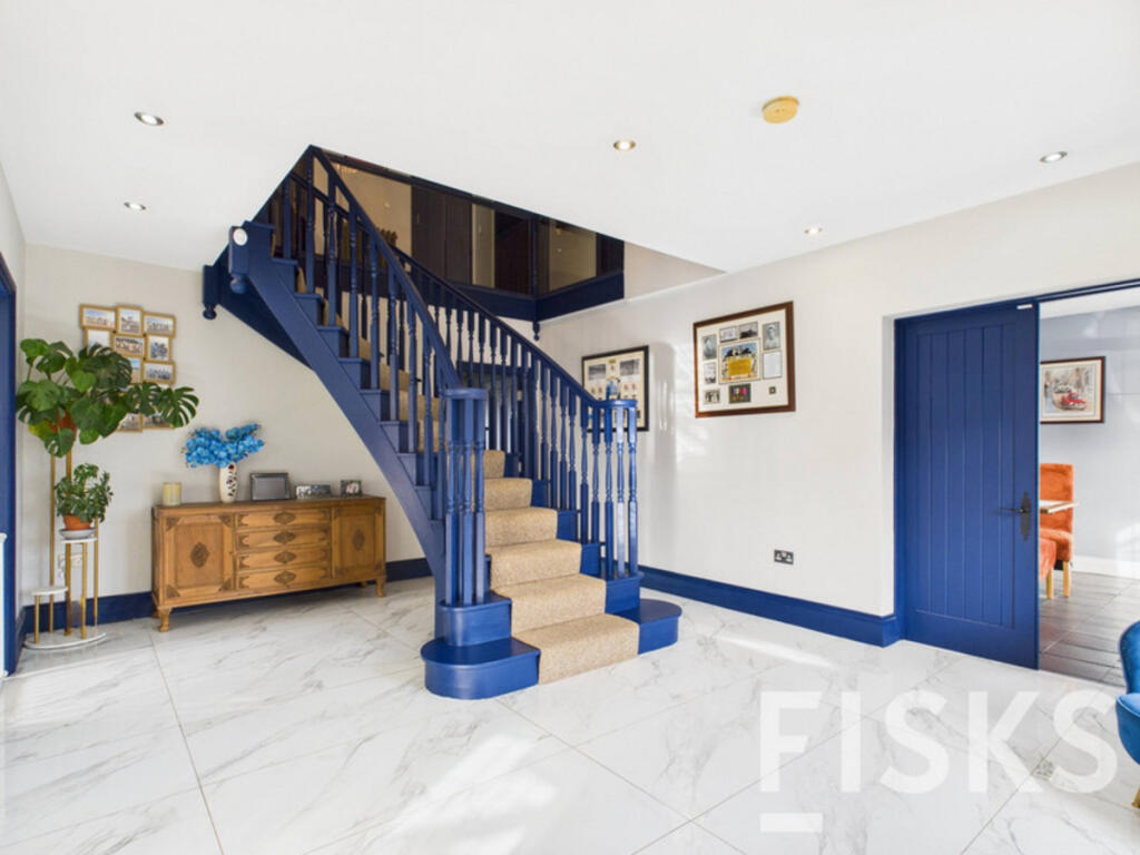 House in Southend-on-Sea - View 2