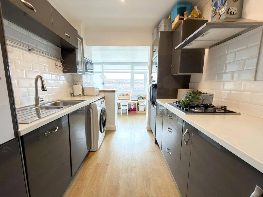 House in Exeter - View 4