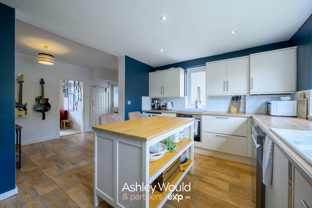House in Wyre Forest, Kidderminster - More