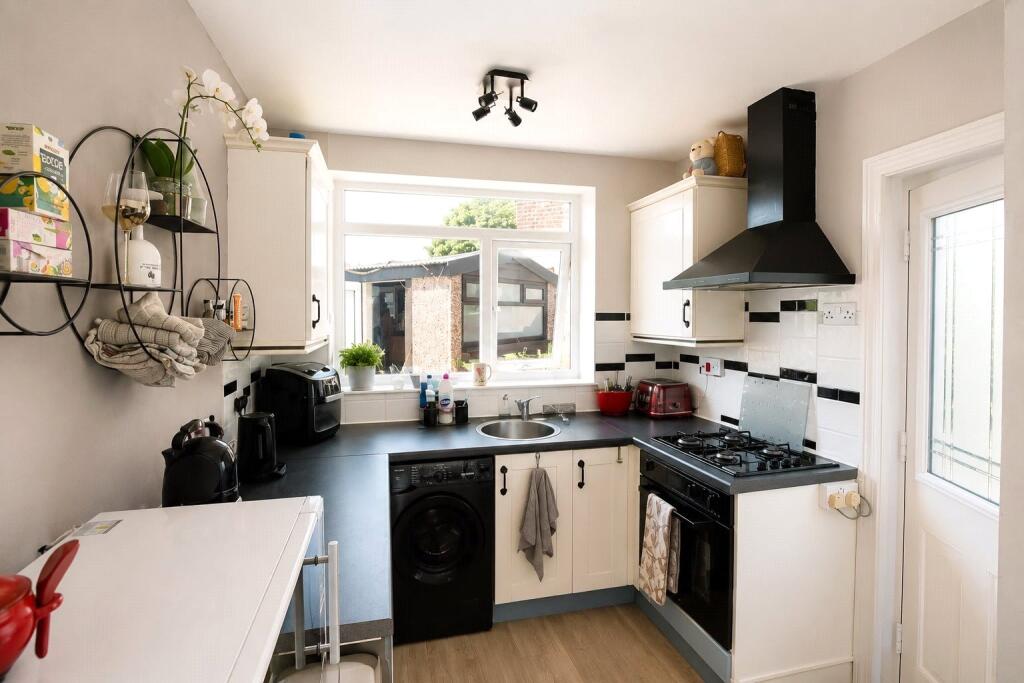 House in Blackburn - View 4