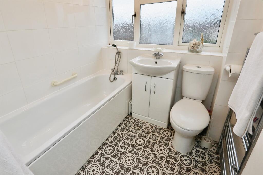House in Gosport, Hampshire - View 4