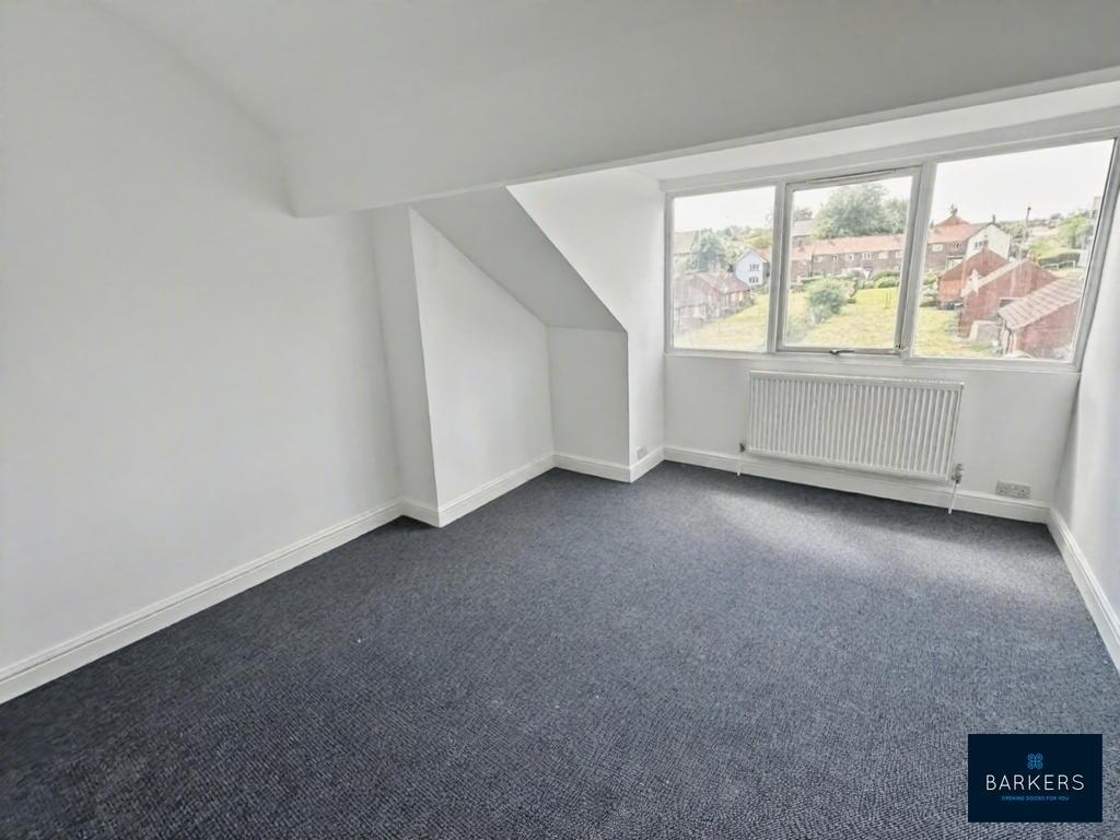 Bradford Road, Batley photo 3