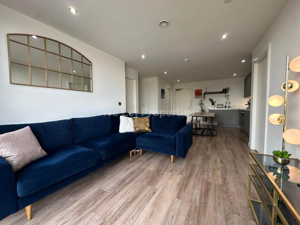 Apartment in Manchester, Piccadilly, City Centre - View 2