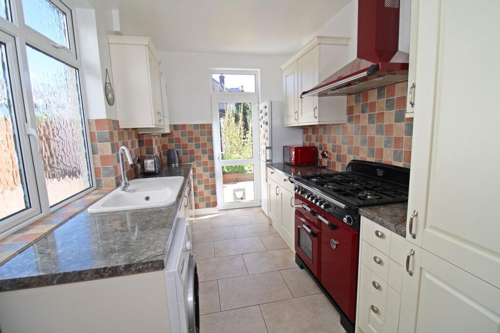 Goodhart Way, West Wickham, BR4 photo 4