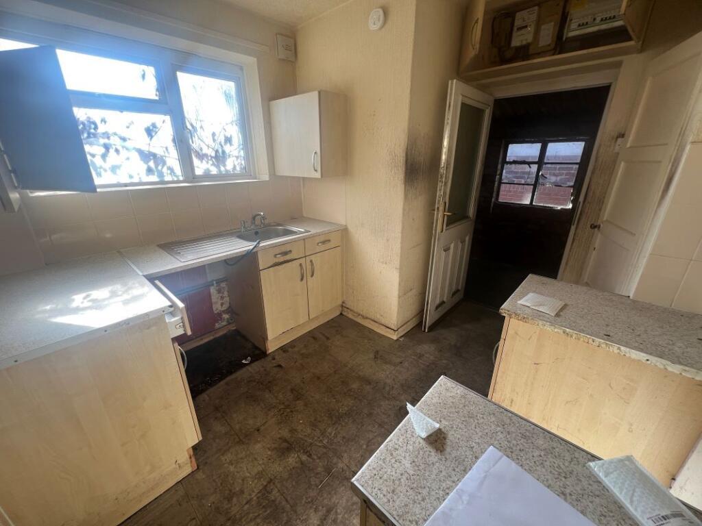 House in Stoke-on-Trent - View 4