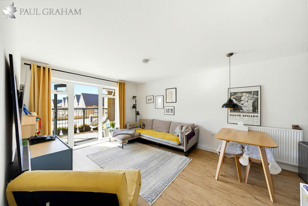 Apartment in London, Hackbridge - View 3