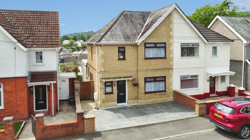 Main image of property: Grove Road, Clydach, Swansea, SA6 5JW