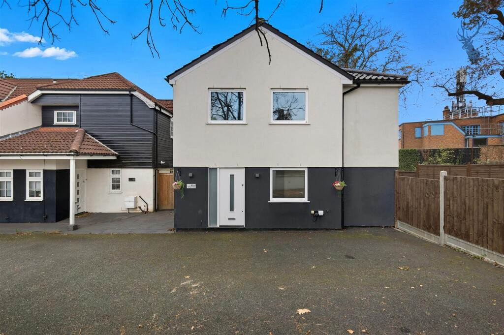 3-bed terraced on Roding Lane, Buckhurst Hill, IG9, £700,000