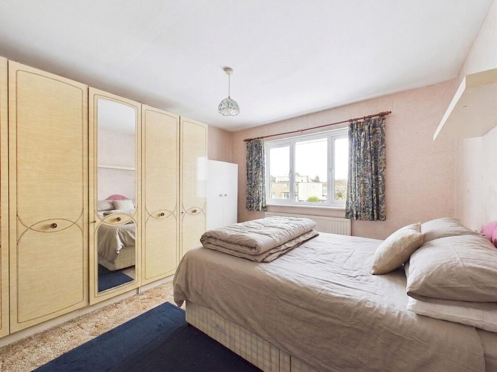 House in London - View 5