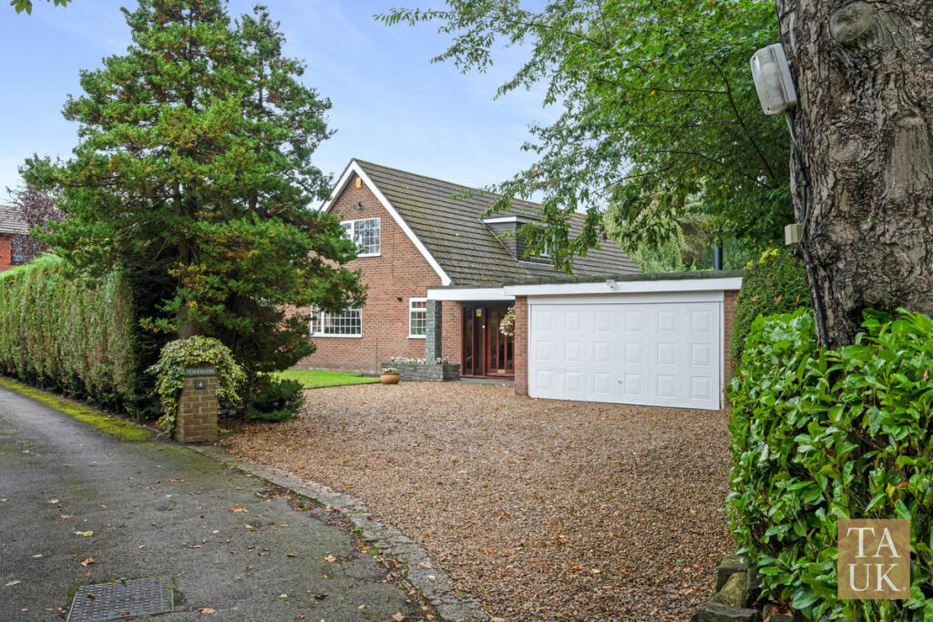 Main image of property: The Rowans, Aughton, L39