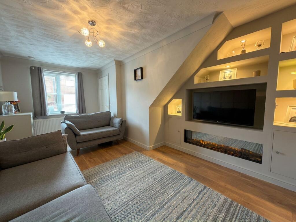 House in Bolsover, Elmton-with-Creswell - More