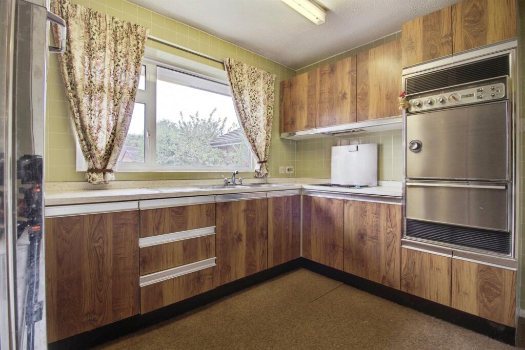 Additional image 7 of Barn Close, Welwyn Garden City