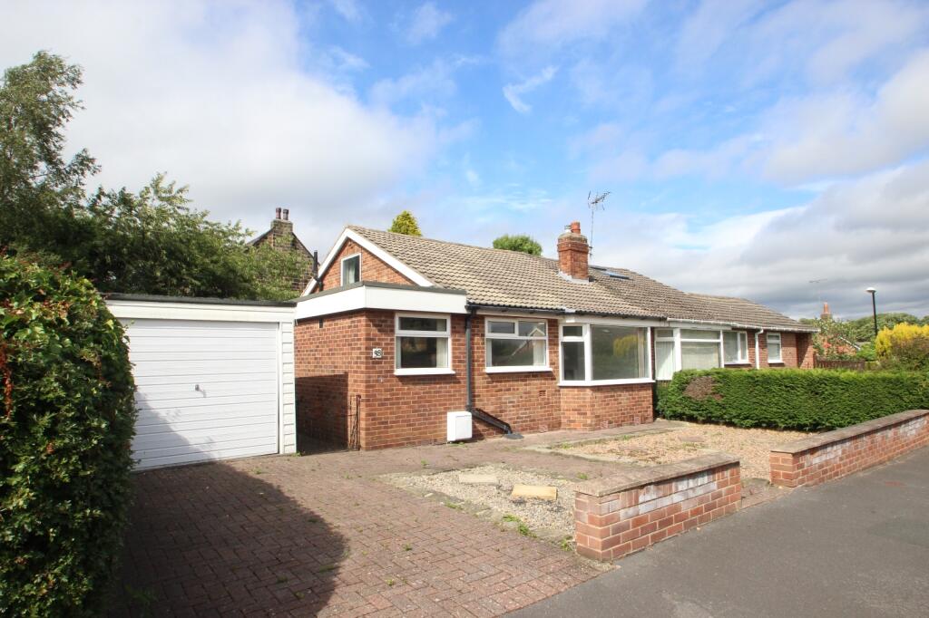 Main image of property: Crofton Rise, Leeds, West Yorkshire, LS17