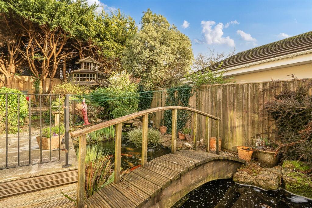 House in Axminster - View 2