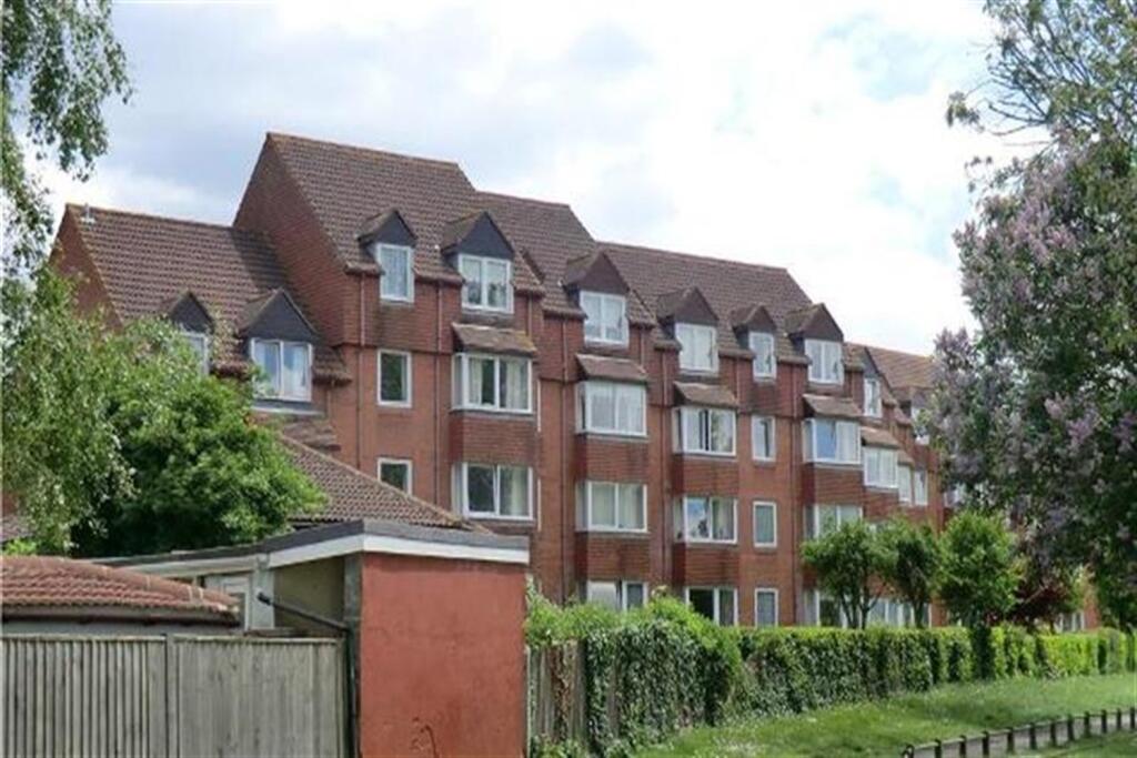 Main image of property: Homespinney House, River View Road, Bitterne Park, Southampton, SO18