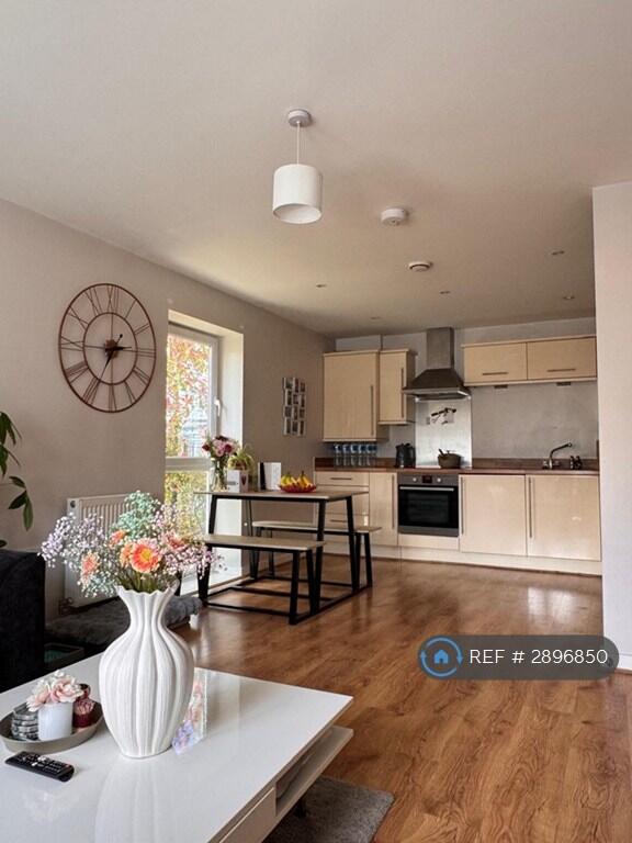 Main image of property: Sheen Gardens, Manchester, M22