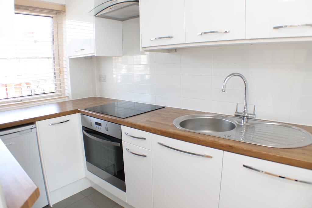 Apartment in St Albans - View 2