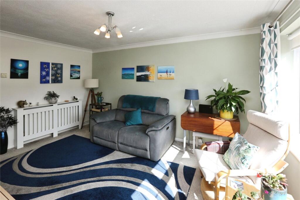 Summerfields, Locks Heath, Southampton, Hampshire, SO31 - View 4